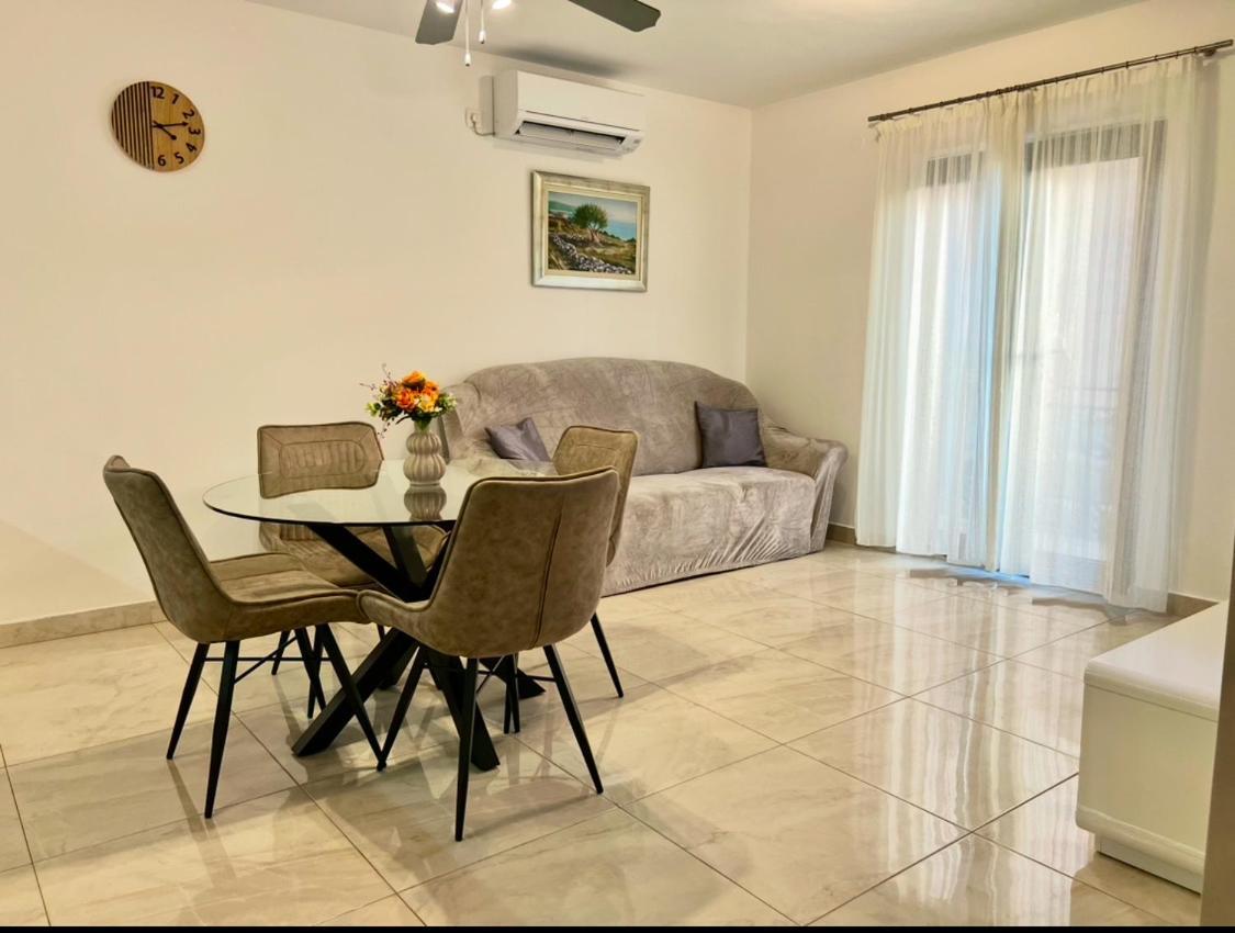 Apartmani Ivelic Supetar Exterior foto