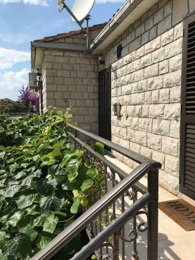 Apartmani Ivelic Supetar Exterior foto